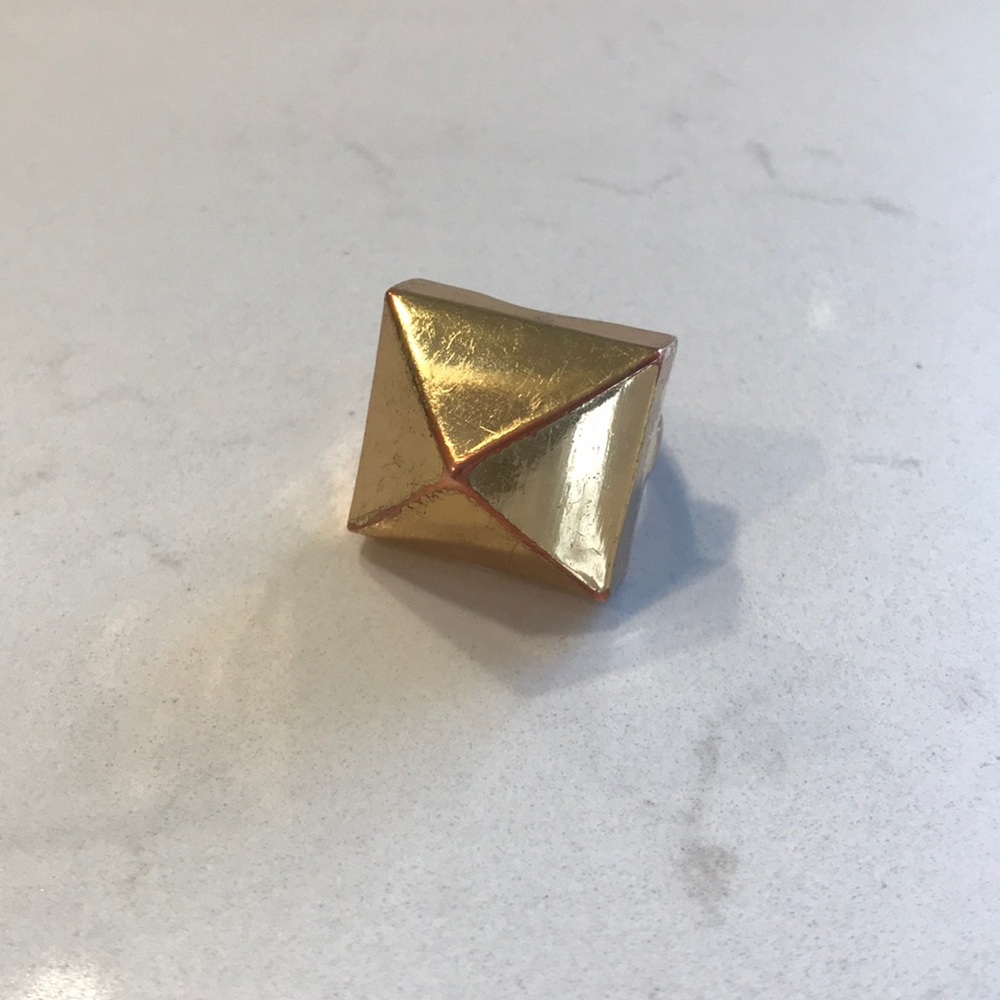 Pyramid ring☮️